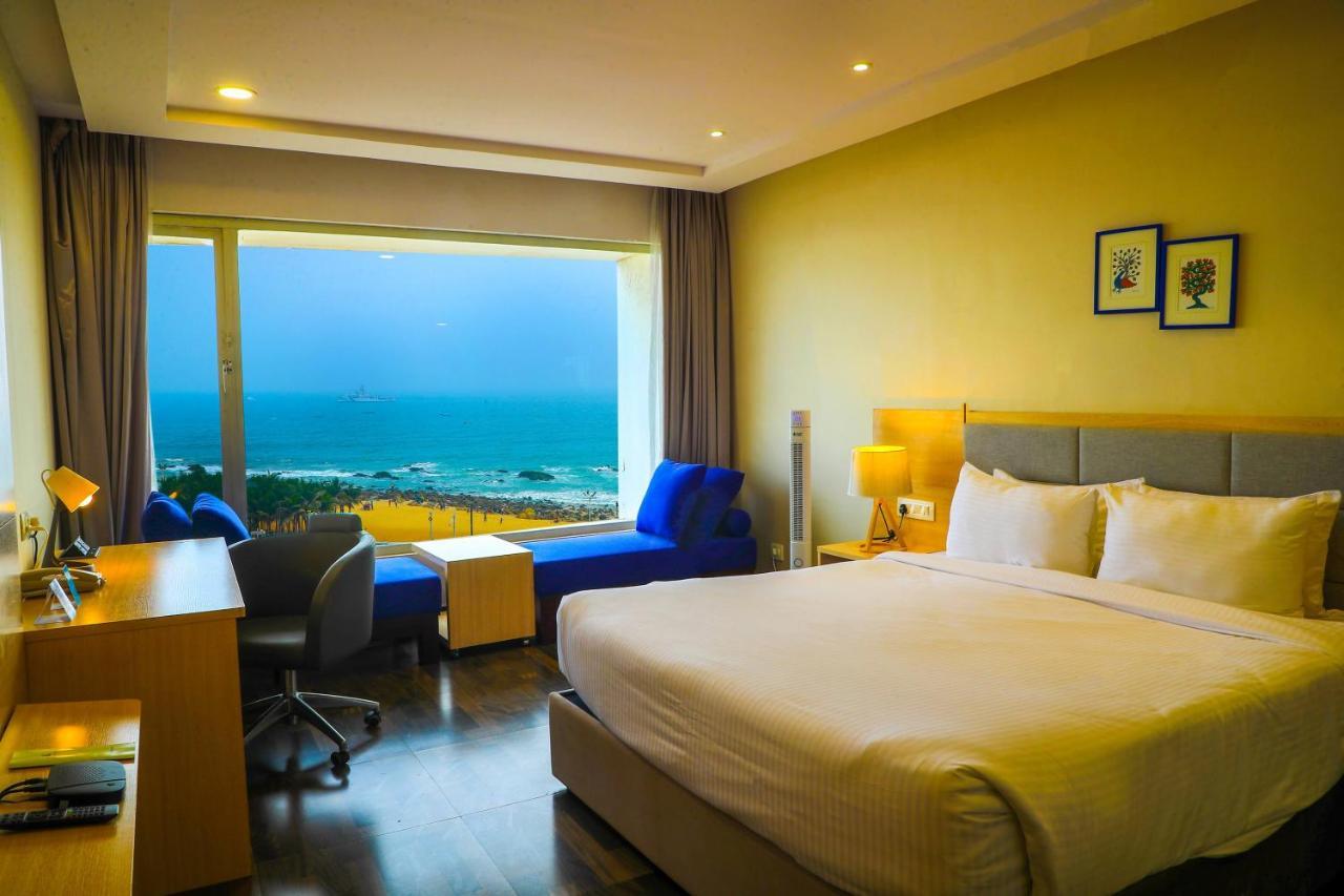 เบย์วิว โฮเต็ล วิซัก Hotel วิสาขปัตนัม ภายนอก รูปภาพ