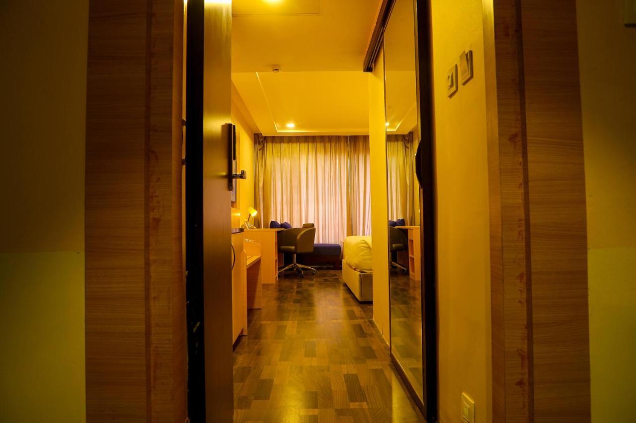 เบย์วิว โฮเต็ล วิซัก Hotel วิสาขปัตนัม ภายนอก รูปภาพ
