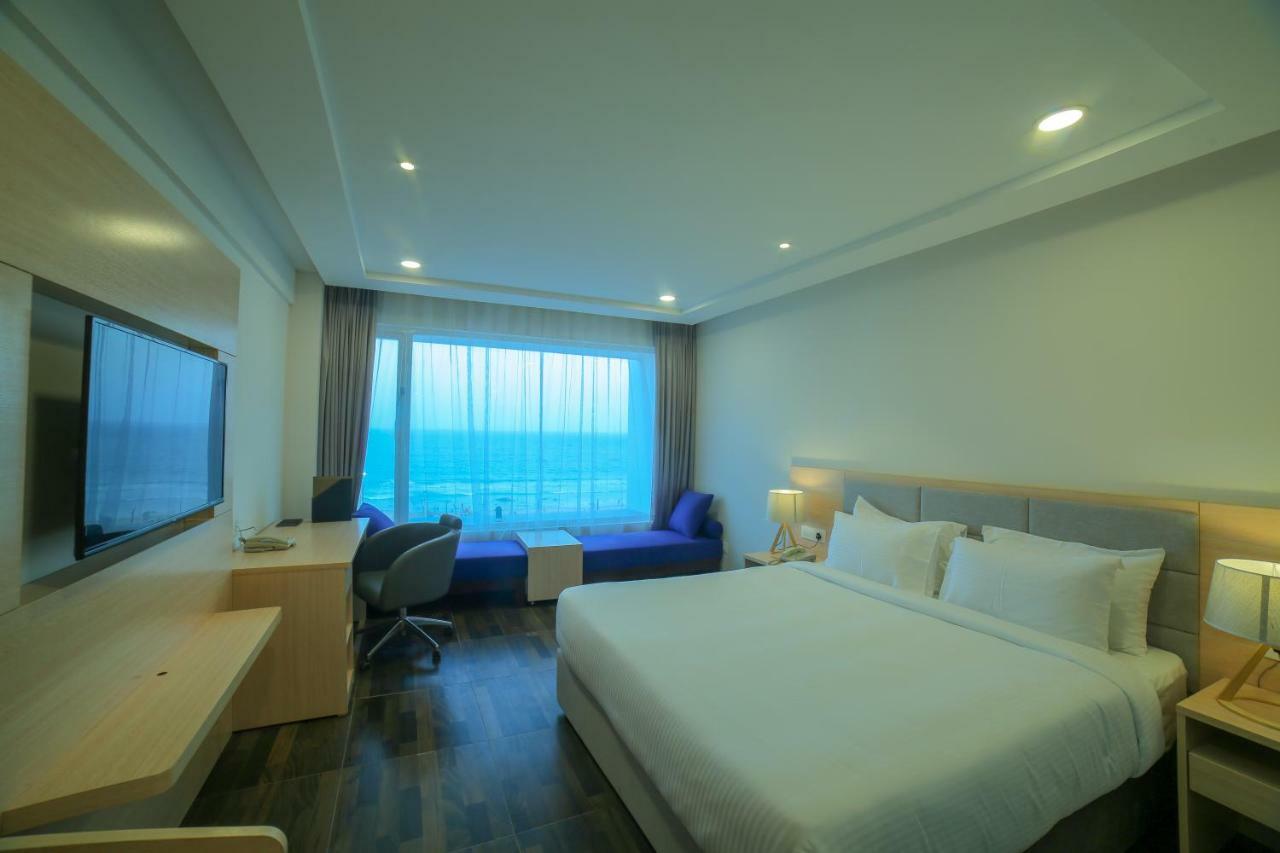 เบย์วิว โฮเต็ล วิซัก Hotel วิสาขปัตนัม ภายนอก รูปภาพ