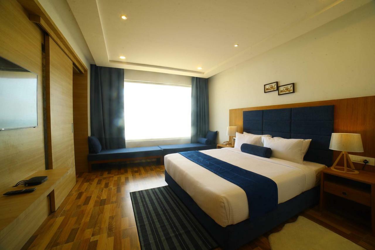 เบย์วิว โฮเต็ล วิซัก Hotel วิสาขปัตนัม ภายนอก รูปภาพ
